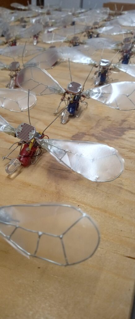 sous les bogues - electronic critters